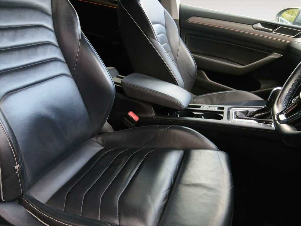 Volkswagen Arteon 2.0 Tsi Elegance Fastback Grey #4