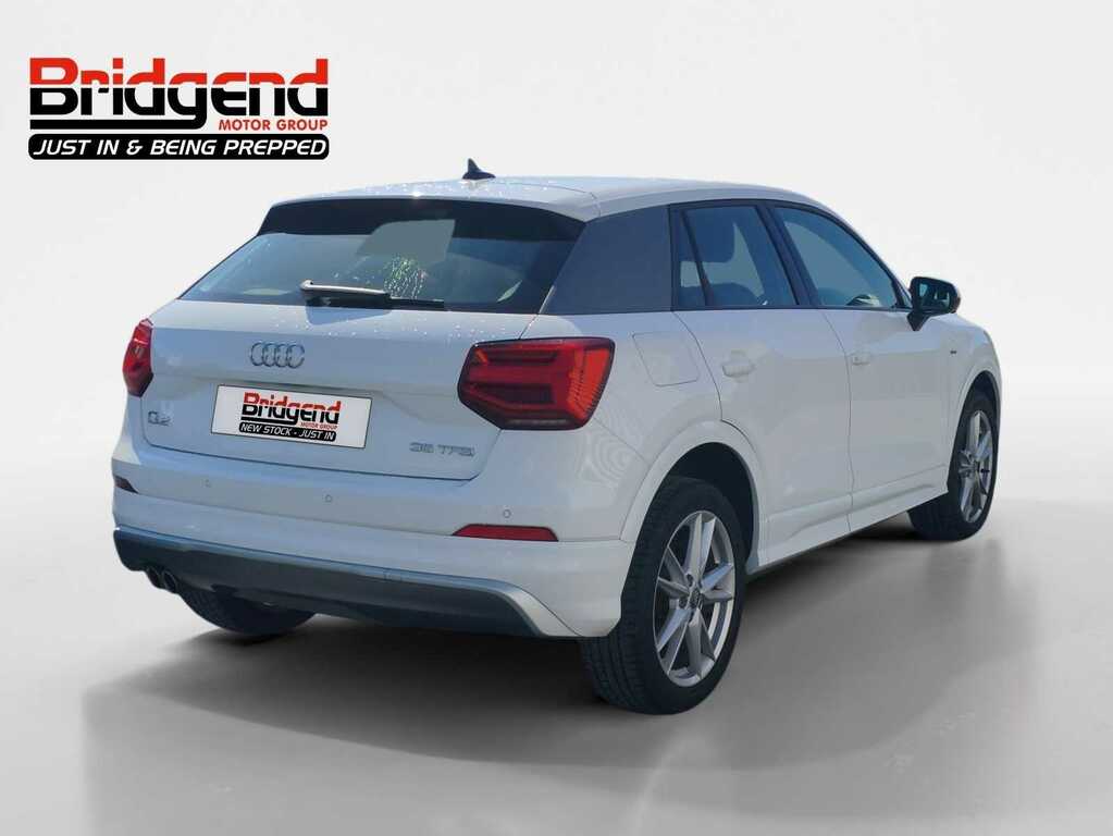 Audi Q2 1.5 Tfsi Cod 35 S Line Suv White #3