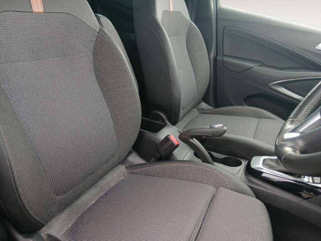 Vauxhall Crossland 1.2 Turbo Elite Nav Suv Red #4