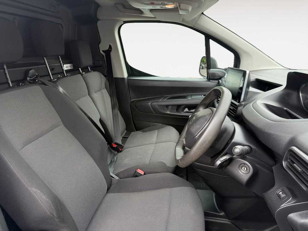 Peugeot Partner 1.5 Bluehdi 1000 Professional Premium Standard P White #4