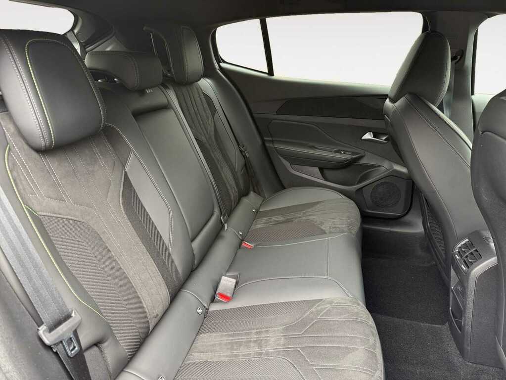 Peugeot 408 1.2 Puretech Gt Fastback Black #6