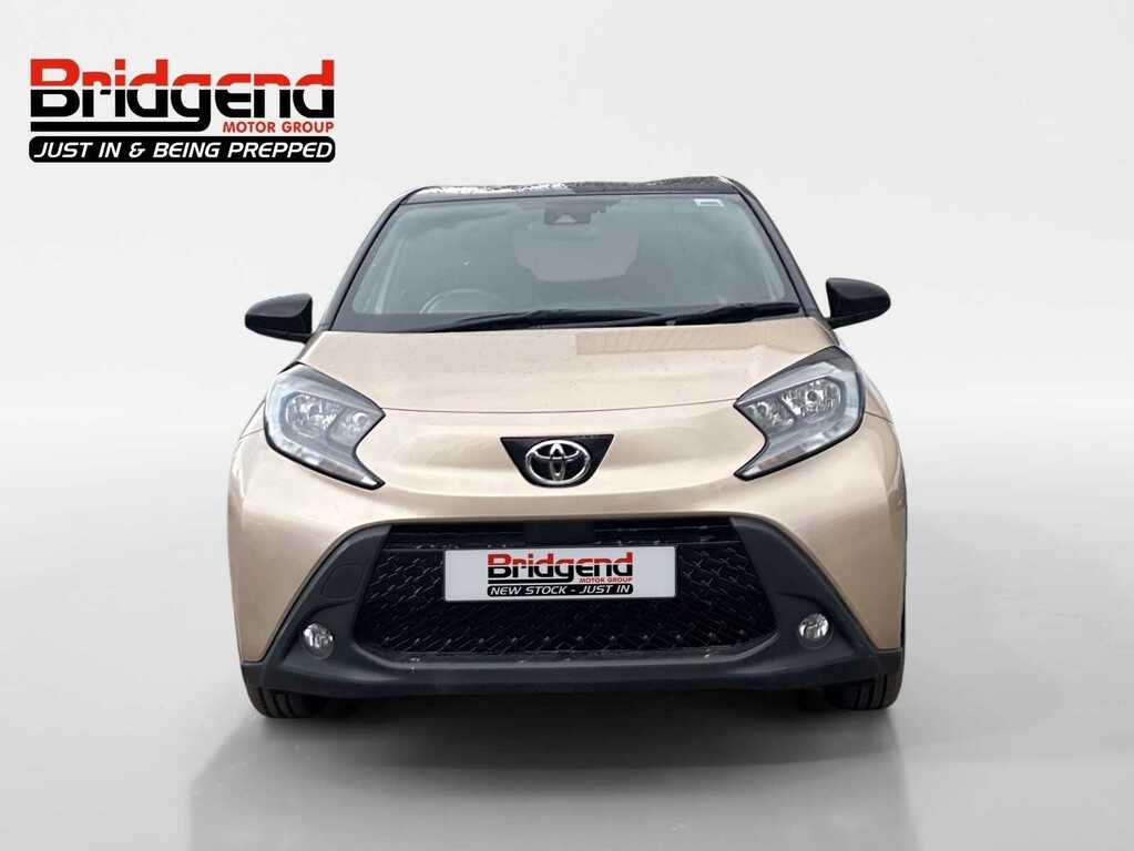 Toyota Aygo 1.0 Vvt-i Edge Hatchback Beige