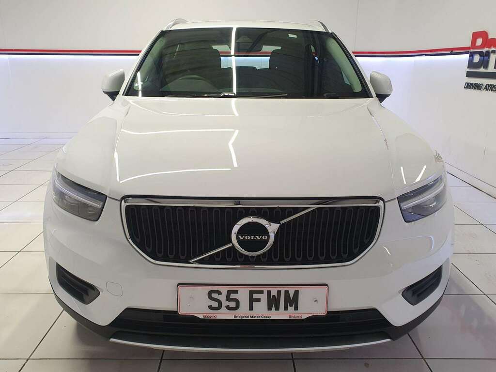 Volvo XC40 1.5 T3 Momentum Suv White