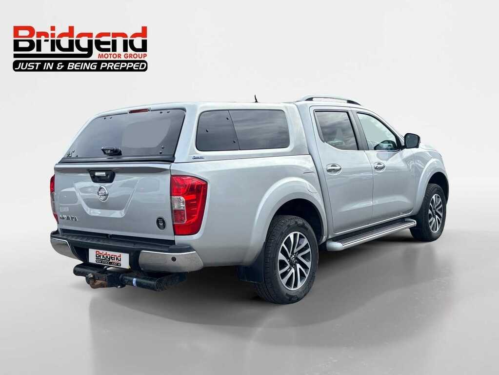 Nissan Navara 2.3 Dci Tekna Pickup Double Cab Silver #3