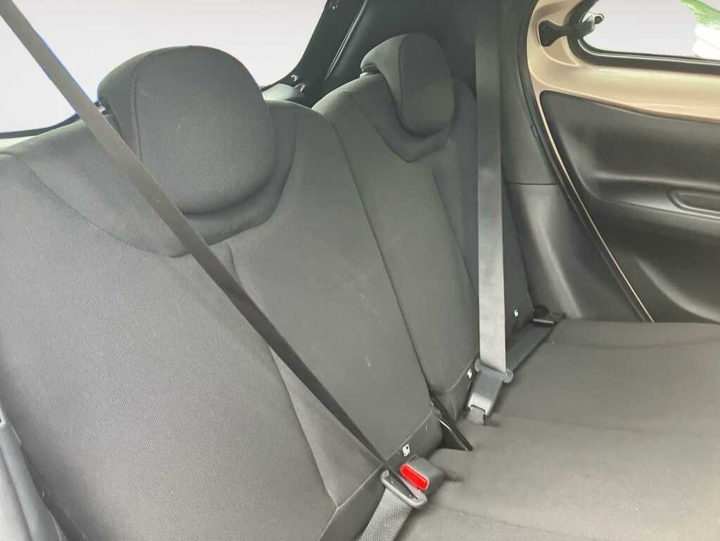 Toyota Aygo 1.0 Vvt-i Edge Hatchback Beige #5