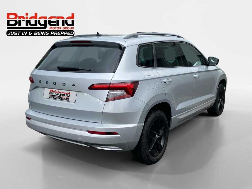 Skoda Karoq 1.5 Tsi Act Se Suv Silver #3