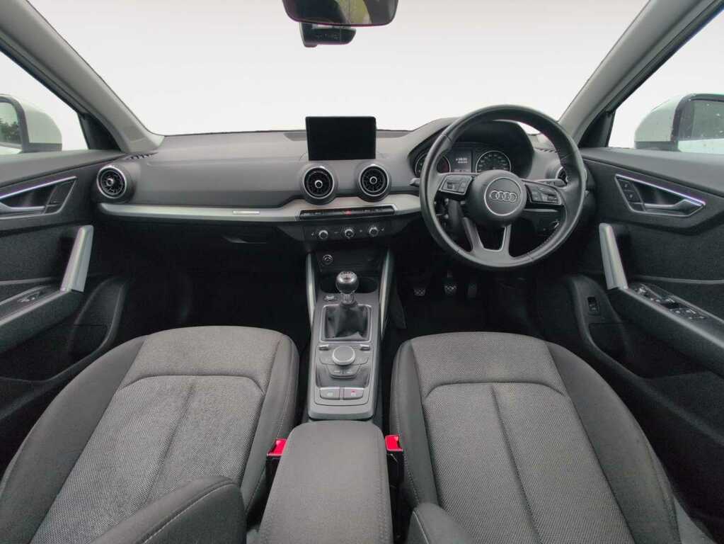 Audi Q2 1.5 Tfsi Cod 35 Sport Suv White #5