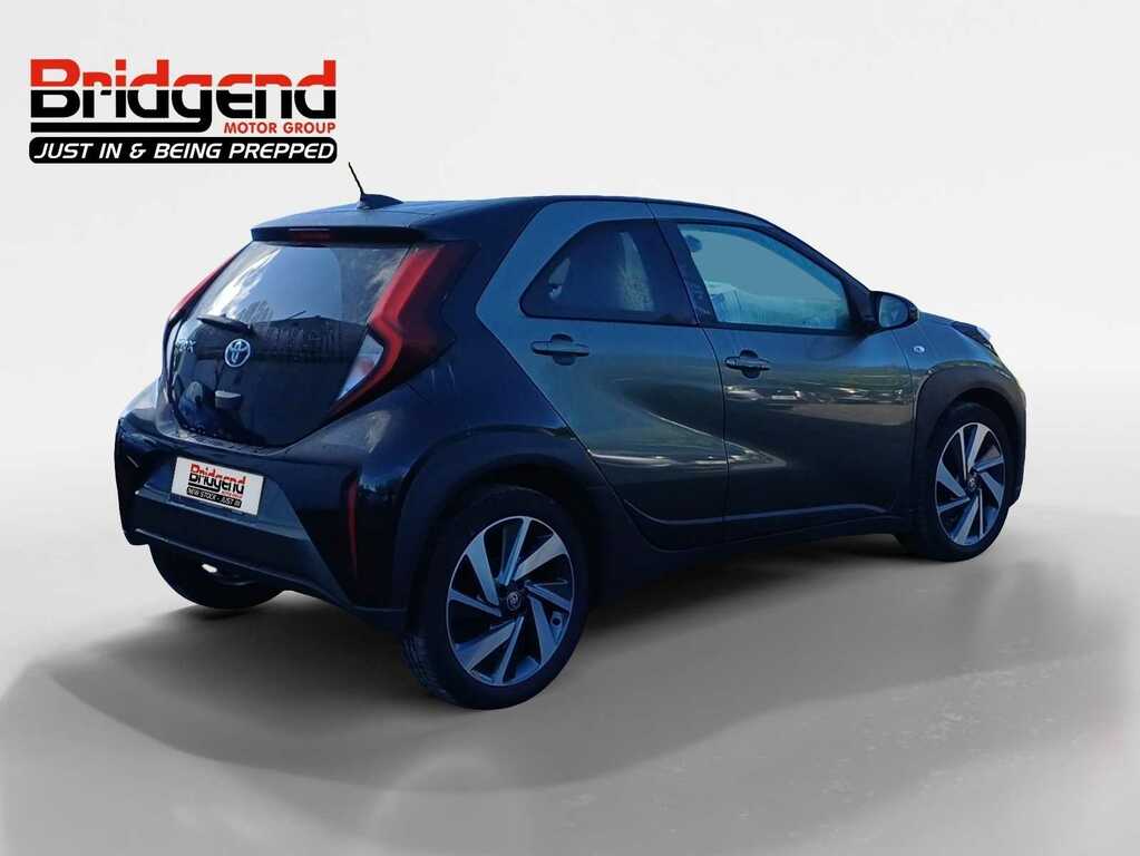 Toyota Aygo 1.0 Vvt-i Edge Hatchback Green #2