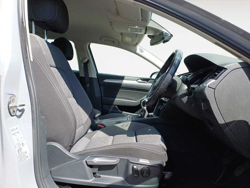Volkswagen Passat 2.0 Tdi Evo Se Nav Estate Grey #4