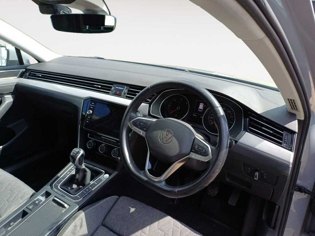 Volkswagen Passat 2.0 Tdi Evo Se Nav Estate Grey #5