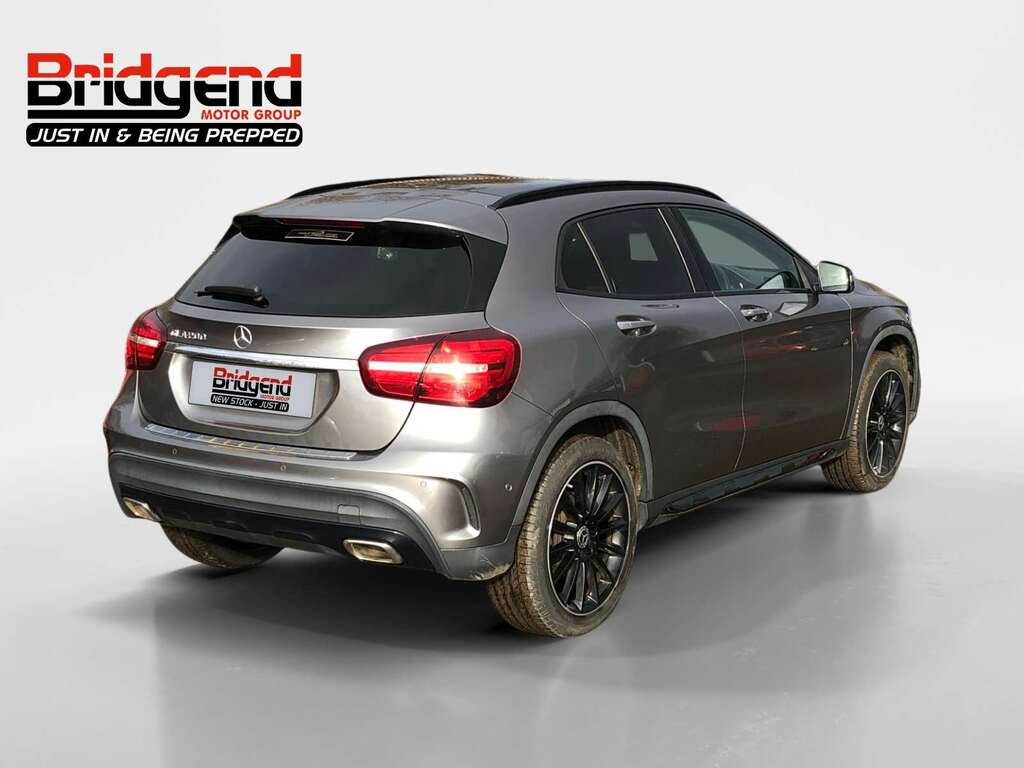 Mercedes-Benz GLA Class 1.6 Gla200 Amg Line Edition Plus Suv Grey #3
