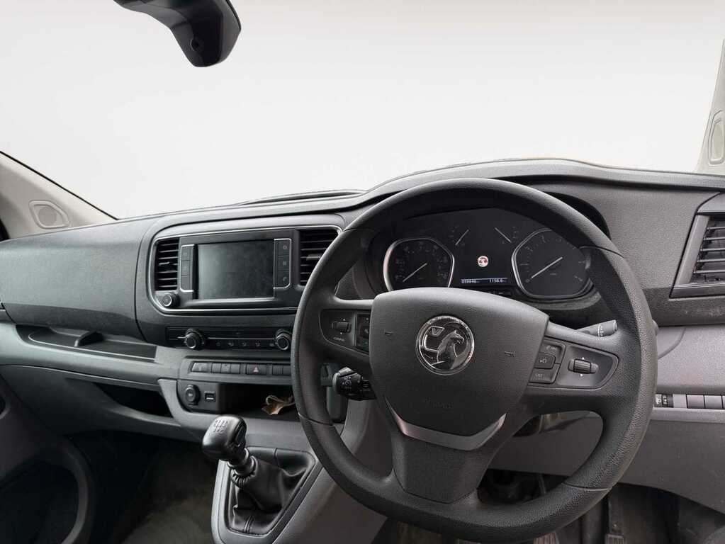 Vauxhall Vivaro 1.5 Turbo D 2900 Dynamic Panel Van 6Dr Manu FH22OPV White #4