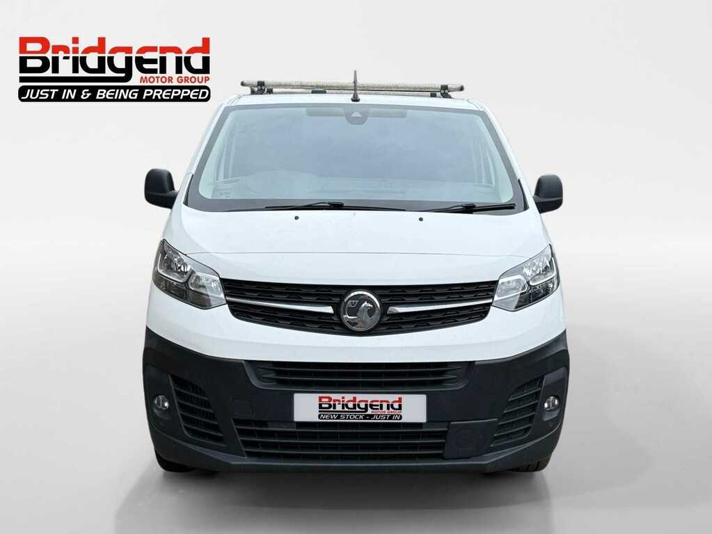 Vauxhall Vivaro 1.5 Turbo D 2900 Dynamic Panel Van 6Dr Manu FH22OPV White #2