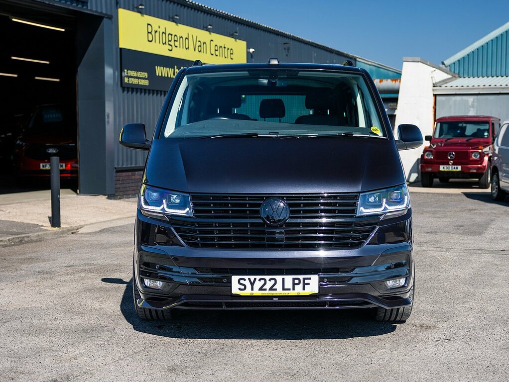 Volkswagen Transporter T6.1 T32 Highline Kombi 2.0 Tdi 150Ps Dsg Swb With Black #4