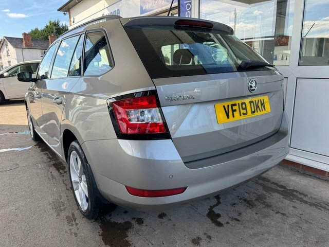 Skoda Fabia Tsi Se L Estate Beige #3