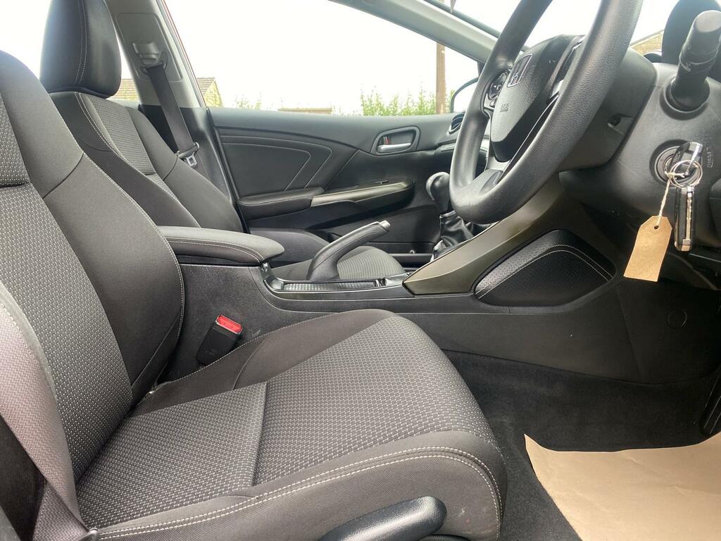 Honda Civic I-dtec S Red #5