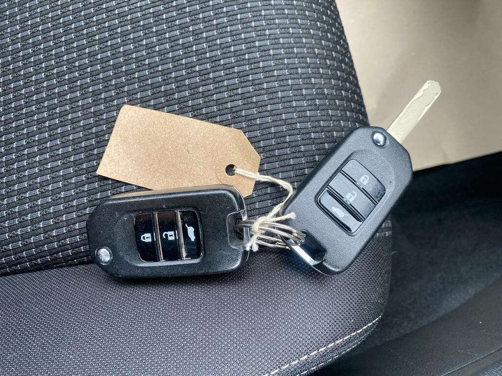 Honda Civic 1.8 I-vtec Se Plus Hatchback Euro White #17
