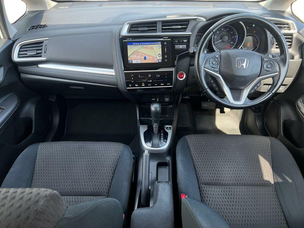 Honda Jazz 1.3 I-vtec Ex Navi Hatchback Cvt Euro 6 BK18OYZ White #4
