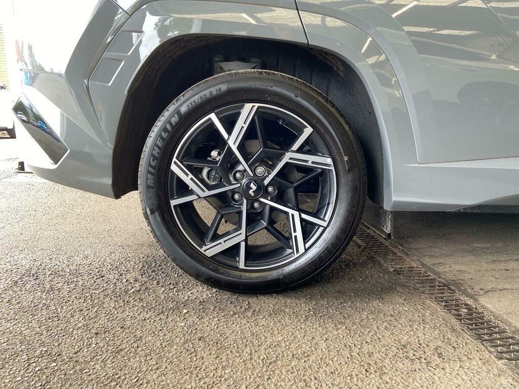 Hyundai Tucson 1.6T Premium White #10
