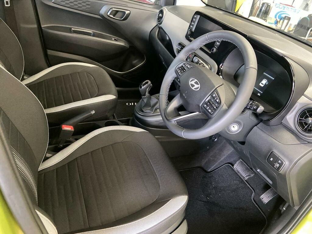Hyundai I10 1.2 79 Premium Nav Black #19