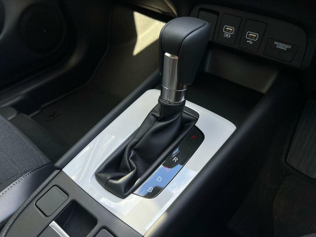 Honda Jazz 1.5 I-mmd Hybrid Advance Ecvt Black #10