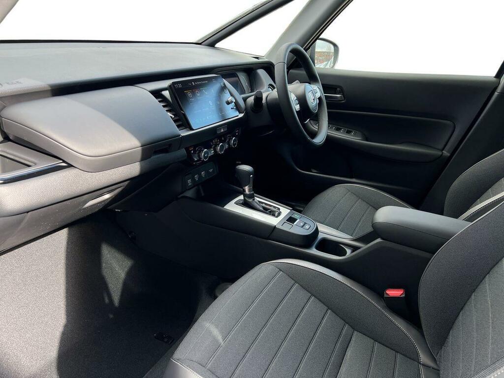 Honda Jazz 1.5 I-mmd Hybrid Advance Ecvt Black #31