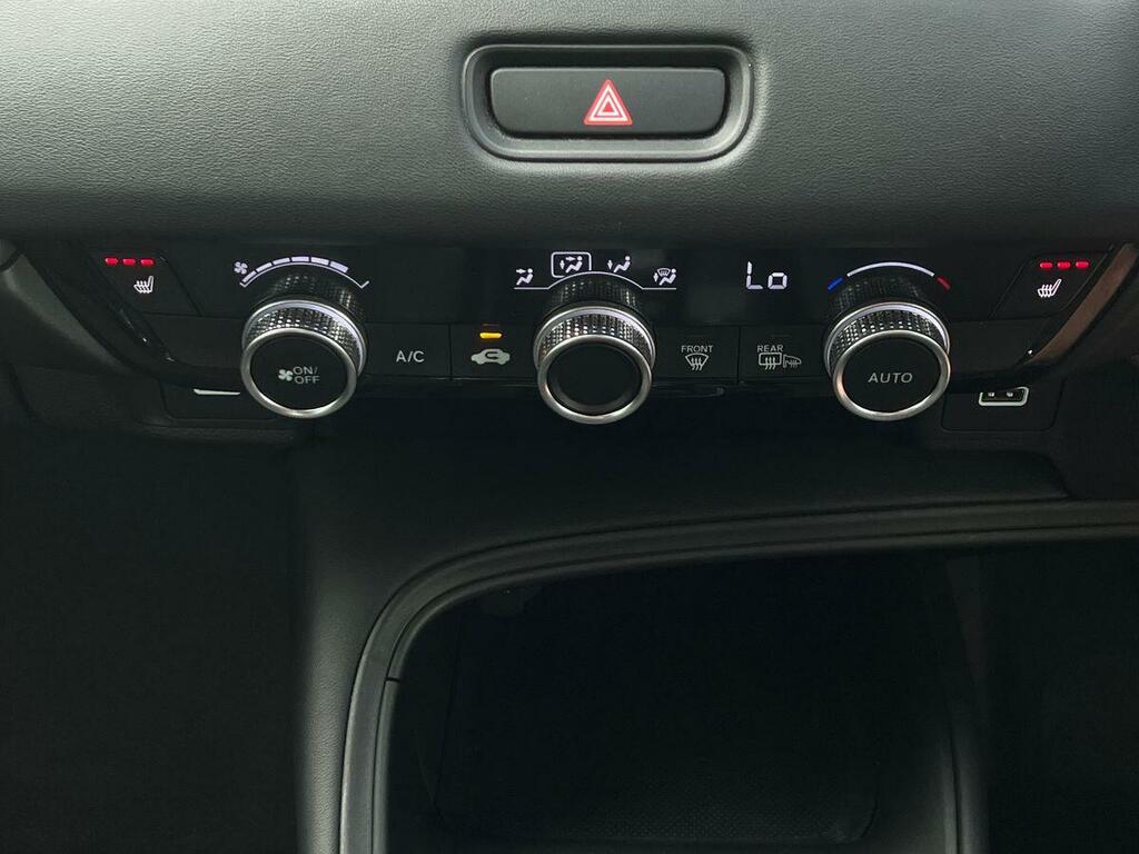 Honda Hr-V Hr-v Advance I-mmd Cvt White #40