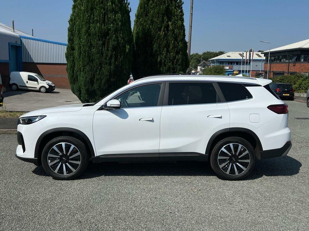 Chery Tiggo 8 1.5T 18.4Kwh Summit Suv Plug-in Hybrid White #5