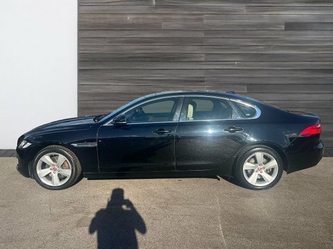 Jaguar XF 2.0D Portfolio Saloon DA67VSE Black #5