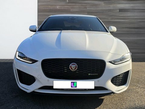 Jaguar XE 2.0 D180 R-dynamic White #2