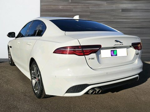 Jaguar XE 2.0 D180 R-dynamic White #4