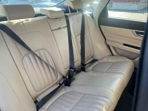Jaguar XF Xf R-sport D Awd Black #9