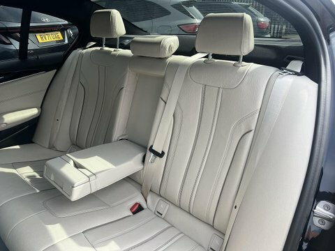 BMW 5 Series Estate 2.0 520D M Sport Touring Euro 6 Ss White #26