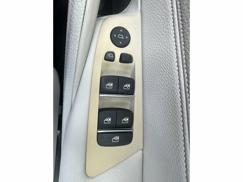 BMW 5 Series Estate 2.0 520D M Sport Touring Euro 6 Ss White #16