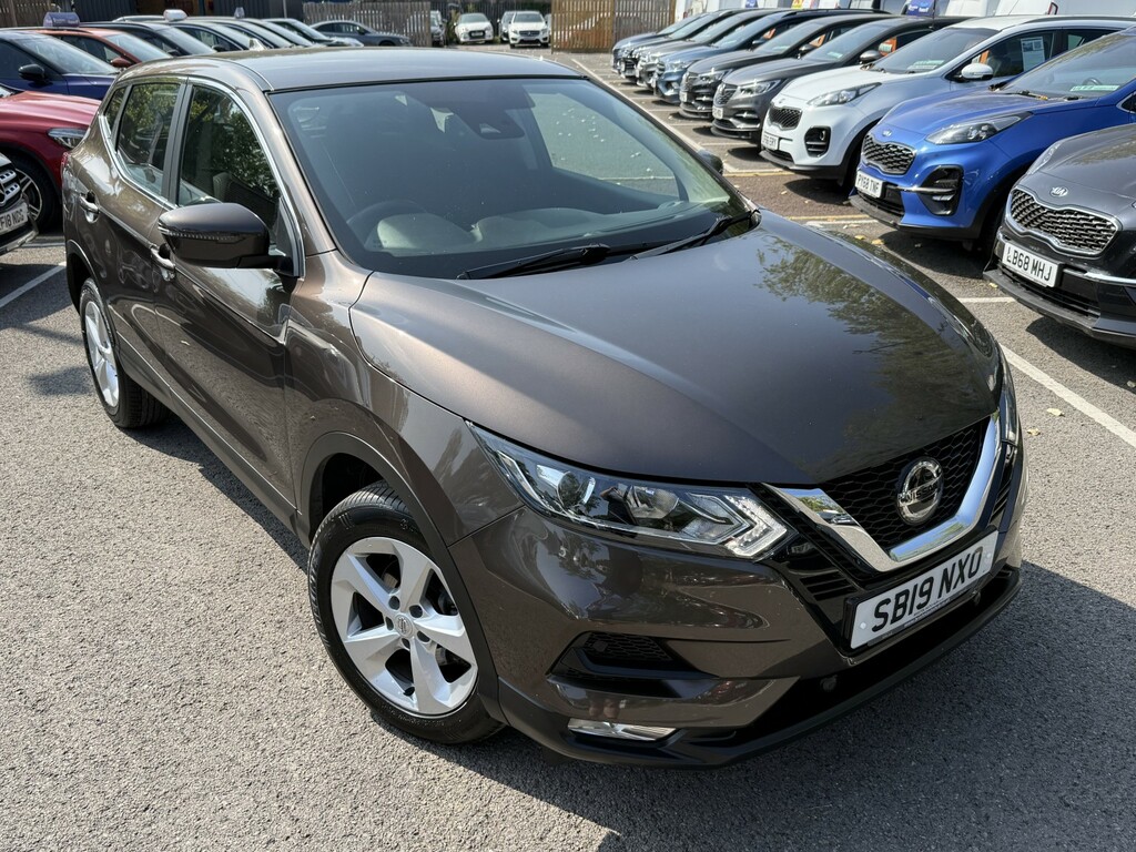 Nissan Qashqai 1.3 Dig-t Acenta Premium Ulez SB19NXO Brown #3