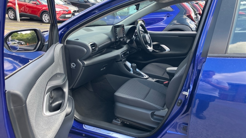 Toyota Yaris Icon Blue #5