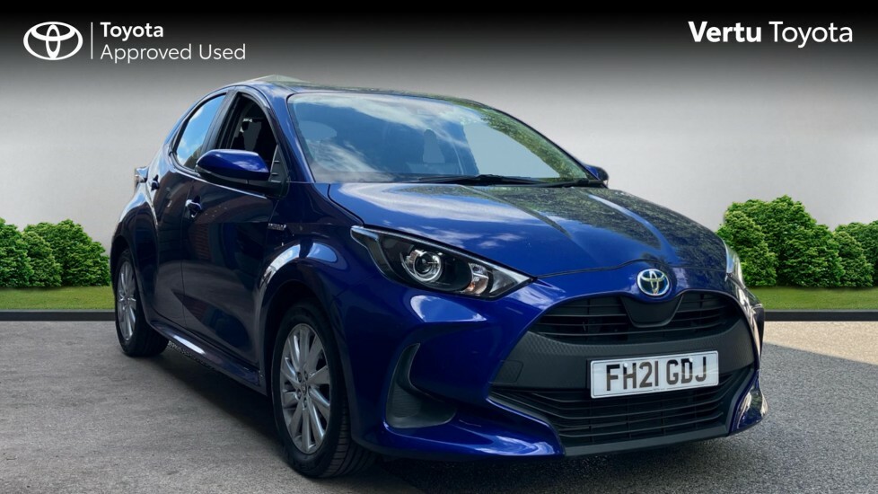 Toyota Yaris Icon Blue