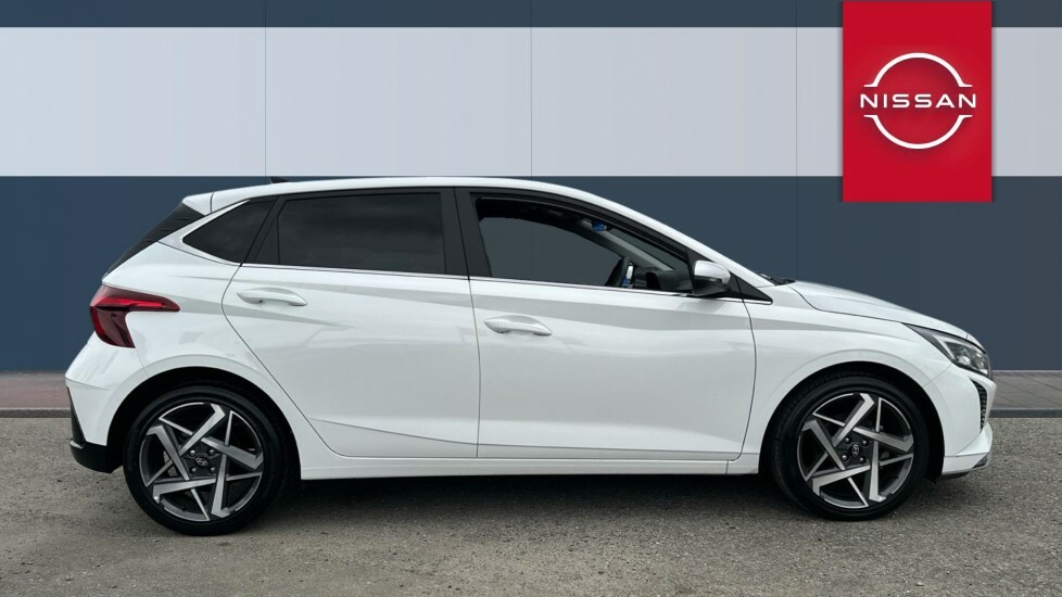 Hyundai I20 Premium White #5