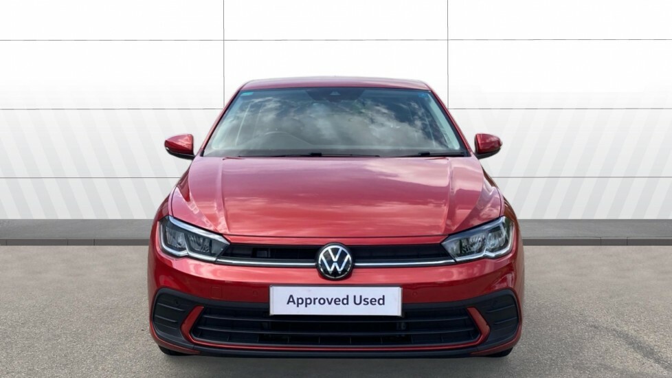 Volkswagen Polo Life Red #3