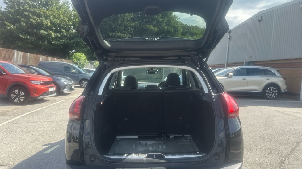 Peugeot 2008 Allure Premium KN19KNG Black #4
