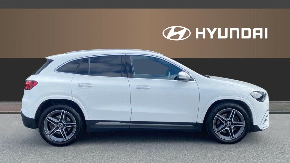 Mercedes-Benz GLA Class Amg Line White #5