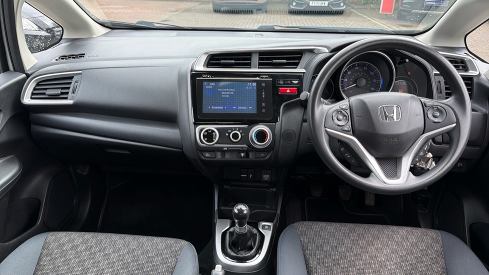 Honda Jazz Se White #4