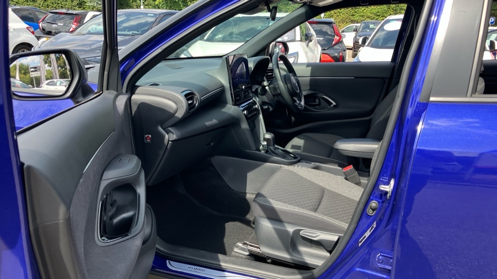 Toyota Yaris Cross Design Blue #5
