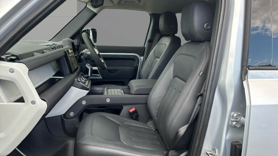 Land Rover Defender 110 Xs Edition Silver #3