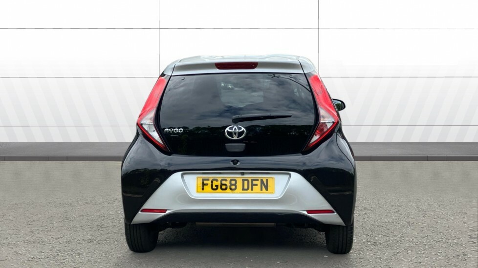 Toyota Aygo X X-clusiv Black #6