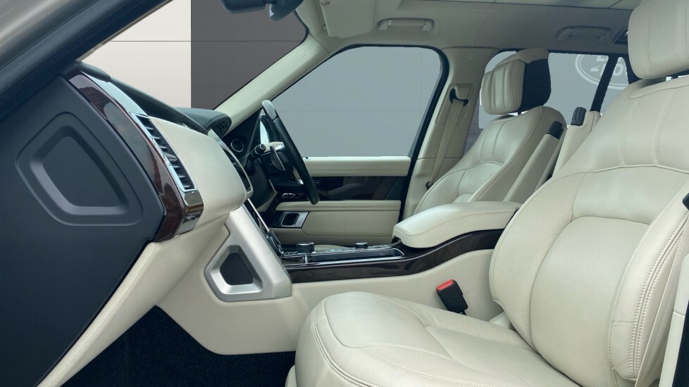 Land Rover Range Rover Autobiography Gold #3
