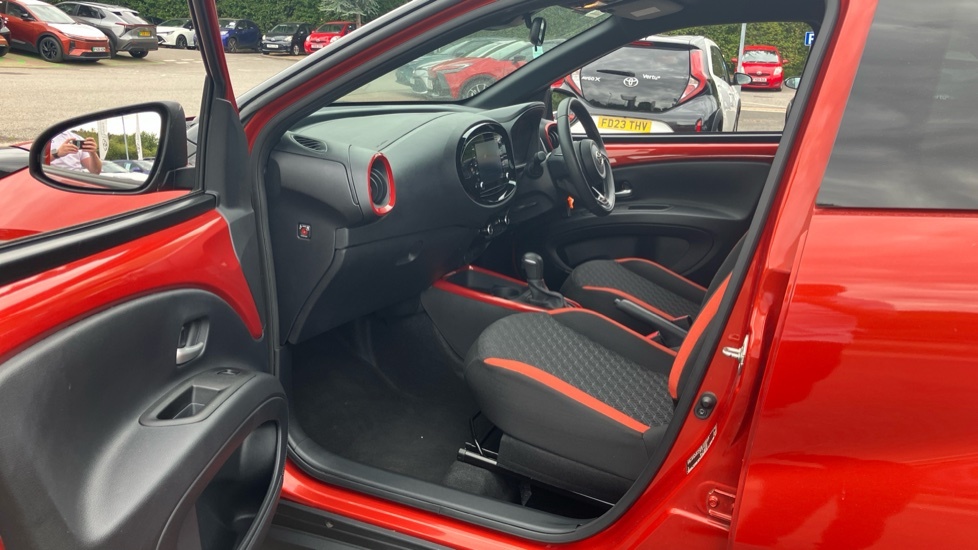 Toyota Aygo X Edge Red #5
