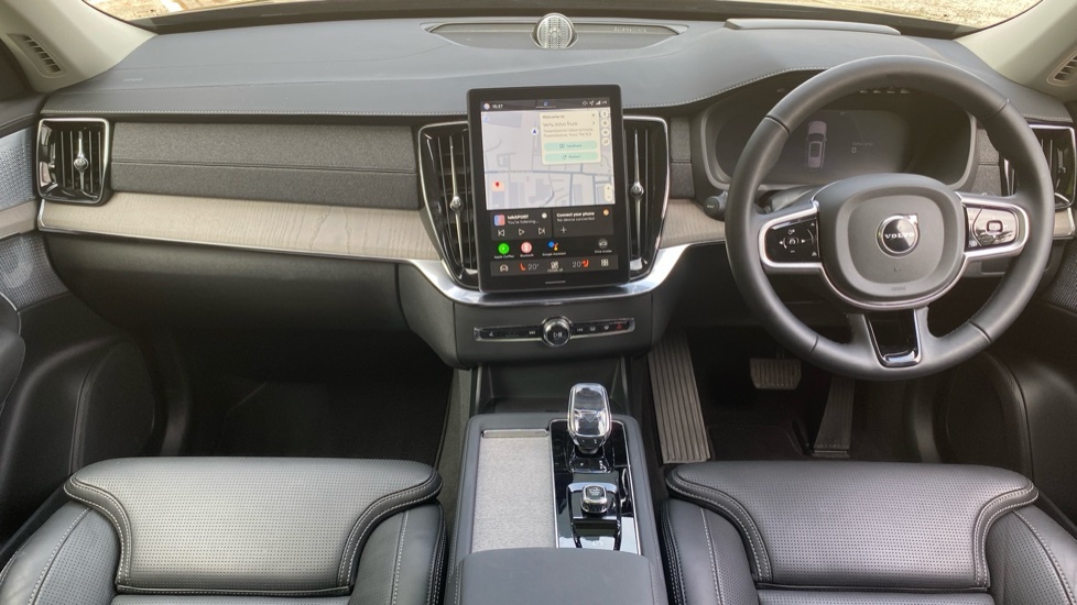 Volvo XC90 Ultra Black #5