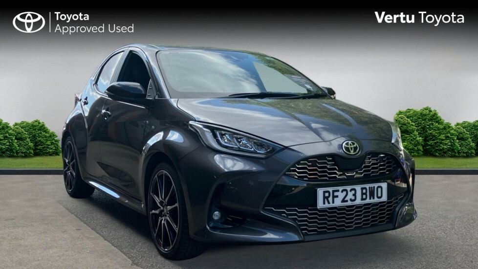 Toyota Yaris Gr Sport RF23BWO Grey