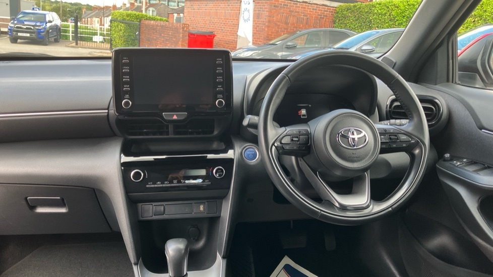 Toyota Yaris Cross Design YS23AXD #6